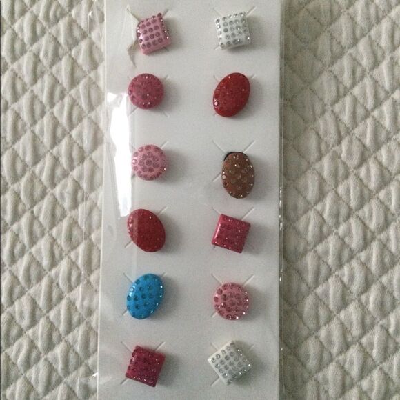 NWT shoe gibbets, charms w rhinestones - Picture 2 of 10